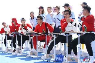 奔跑吧众人吃瓜视频下载,欢乐瞬间，笑料连连！