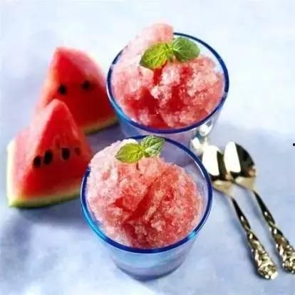 吃瓜女友冷饮视频大全在线观看,吃瓜女友冷饮视频大全，在线观看解暑攻略