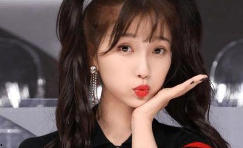 虞书欣采访吃瓜原视频,爆笑还原娱乐圈幕后趣事